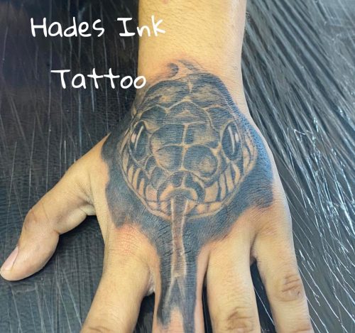 Click to view full screen Dragonhawk Wireless Tattoo Machine Rotary Pen with 3.5MM/4.2MM Stroke Two Replaceable Batteries | Mast Lancer photo review